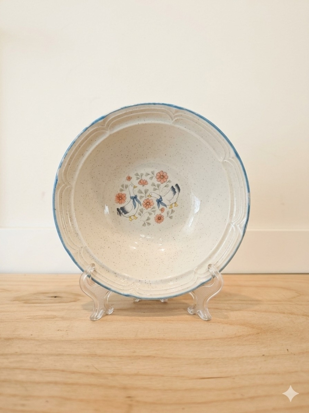 Speckled Stoneware Country Geese Goose Scalloped Soup / Cereal Bowl